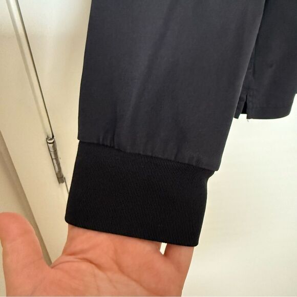 Uniqlo AIRism Thermal Shirt Mens Size M Black Long Sleeve UV Protection Outdoor - Picture 4 of 10